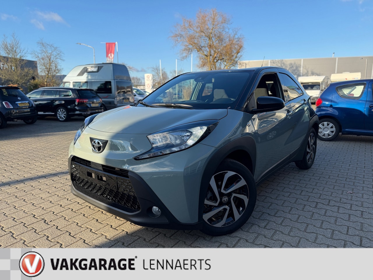 Toyota Aygo X - 1.0 VVT-i S-CVT Pulse Automaat 5 JAAR GARANITE (BOVAG/RIJKLAARPRIJS) - AutoWereld.nl
