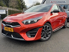Kia Cee'd - Ceed 1.5 T-GDi GT-Line | Panoramadak | Afnb. Trekhaak | Stoel- & Stuurverwarming |