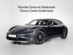 Porsche Taycan Cross Turismo - 4 Cross Turismo