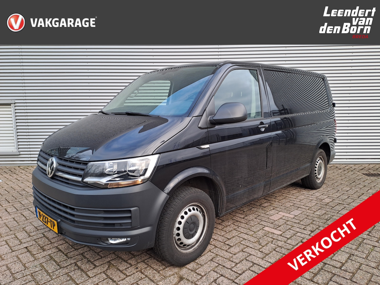 Volkswagen Transporter - 2.0 TDI L1H1 Highline Navi | Apple Carplay/ Anroid Auto | Parkeer sensoren - AutoWereld.nl