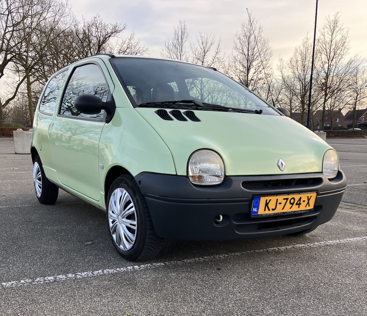 Renault Twingo - 1.2 Emotion - AutoWereld.nl