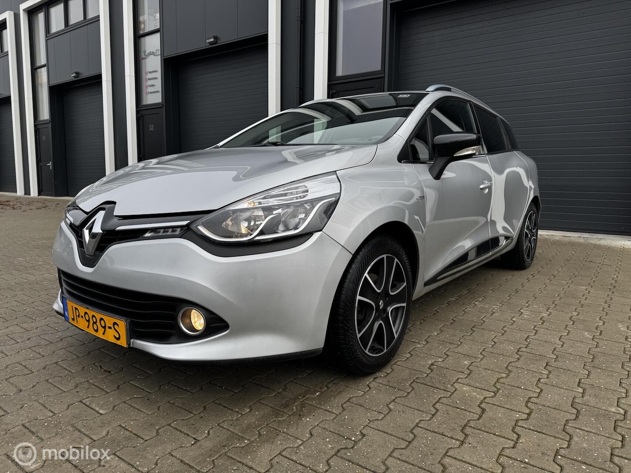 Renault Clio Estate - 0.9 TCe Limited 0.9 TCe Limited - AutoWereld.nl