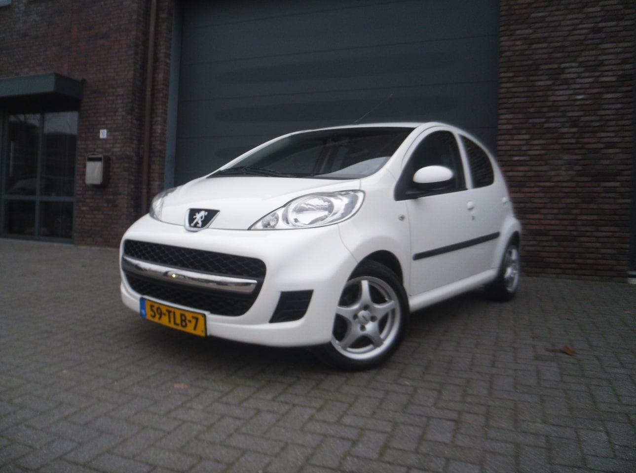 Peugeot 107 - 1.0-12V XS Airco APK Nieuw - AutoWereld.nl