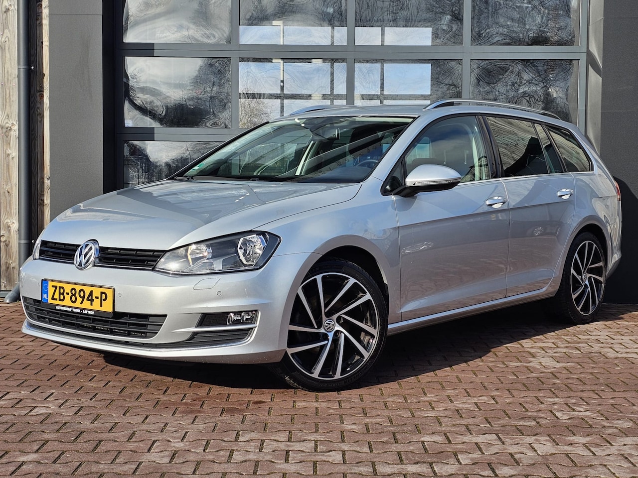 Volkswagen Golf Variant - 1.4 TSI Highline | Automaat | Trekhaak | Navi | PDC | Stoelverwarming  Cruise | 18" LMV | - AutoWereld.nl