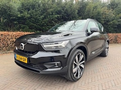 Volvo XC40 - P8 78KWH RECHARGE AWD R-DESIGN TREKHAAK/ACARPLAY/HLEER/FABRIEKSGARANTIE