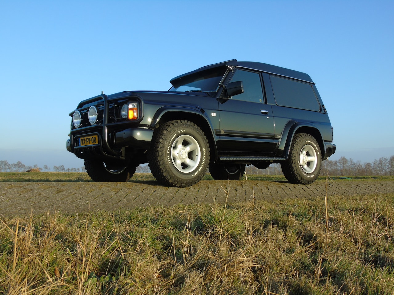 Nissan Patrol GR - 2.8 TD HR GR Y60  "special edition" - AutoWereld.nl