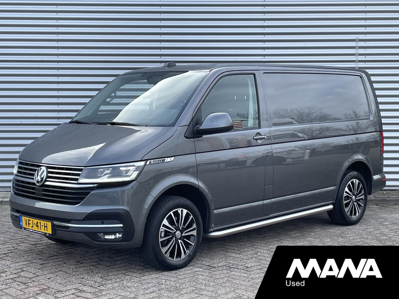 Volkswagen Transporter - 2.0TDI 150PK L1H1 BULLI Automaat Leer Trekhaak Camera Adaptive cruise LED - AutoWereld.nl