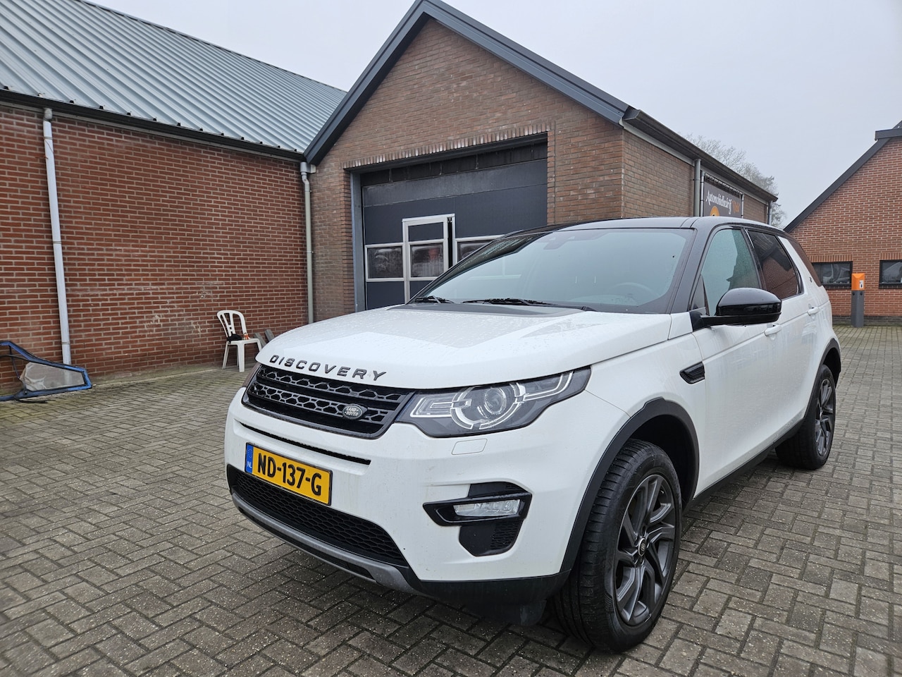 Land Rover Discovery Sport - 2.0 TD4 Urban Series SE Dynamic 7p 2.0 TD4 Urban Series SE Dynamic 7p. (motor defect) - AutoWereld.nl