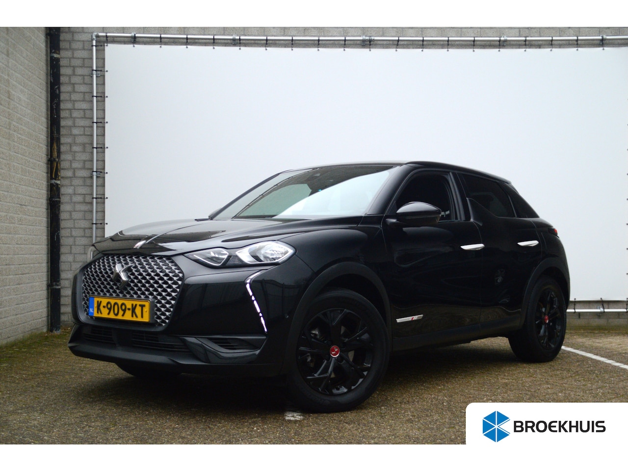 DS 3 Crossback - Performanceline | Achteruitrijcamera | Airco (automatisch) | Alcantara bekleding - AutoWereld.nl