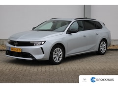 Opel Astra Sports Tourer - 1.2 Turbo Business Edition / Navigatie / Camera / AGR / Stuur -en Stoelverwarmd / Keyless