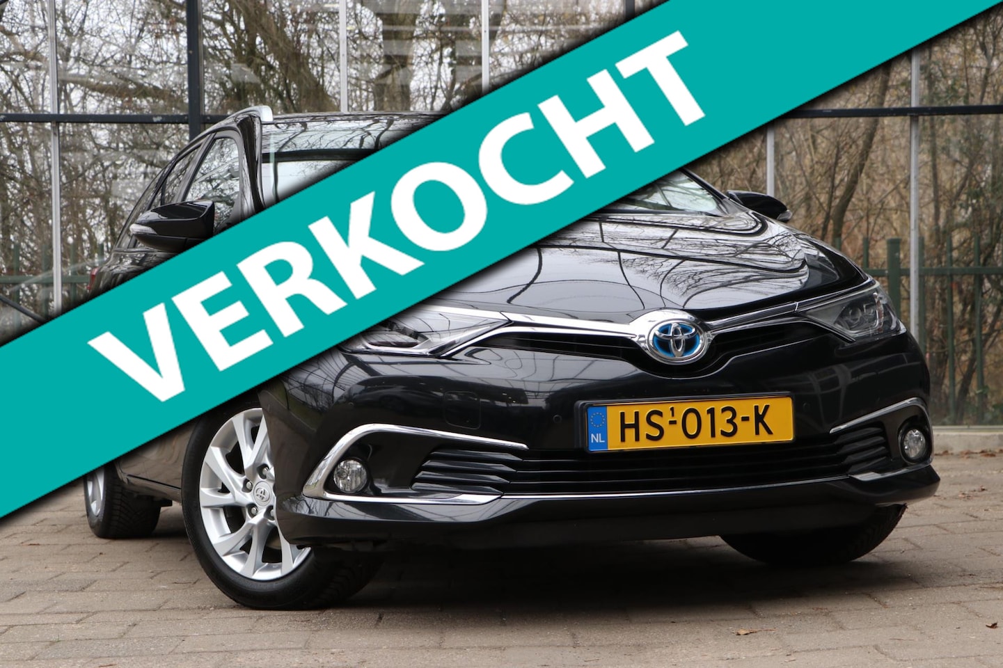 Toyota Auris Touring Sports - 1.8 Hybrid Lease pro / Pano / PDC + Camera / Trekhaak / All-in prijs! / 12mnd Bovag garant - AutoWereld.nl