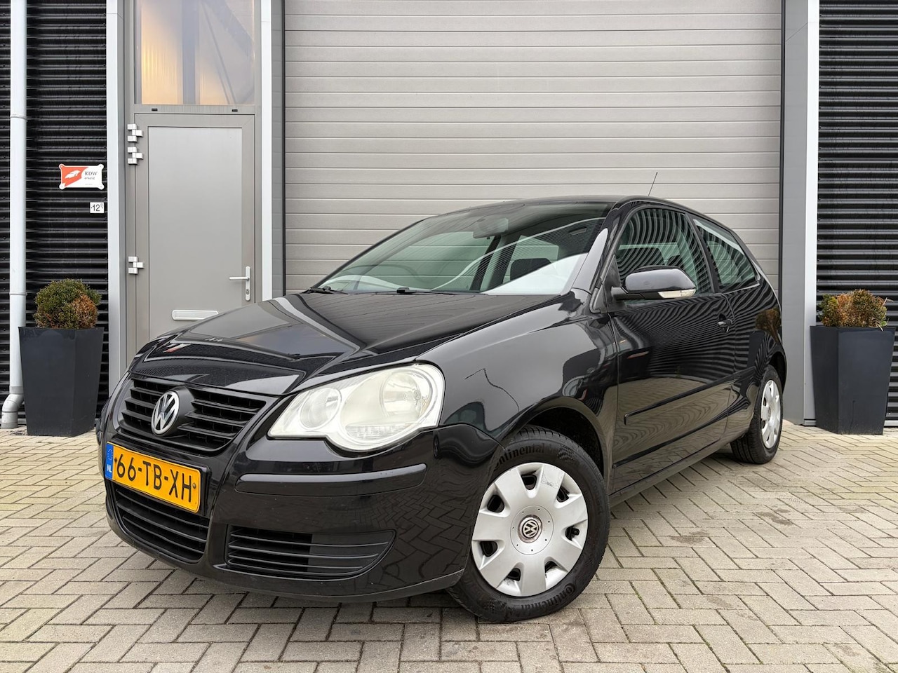 Volkswagen Polo - 1.4-16V Optive/Hele nette auto/Airco/3e eigenaar/ - AutoWereld.nl