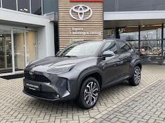 Toyota Yaris Cross - 1.5 Hybrid 115 First Edition ALL-SEASON STOEL/STUURVERW KEYLESS DRAADLOOS-LADEN APPLE/ANDR