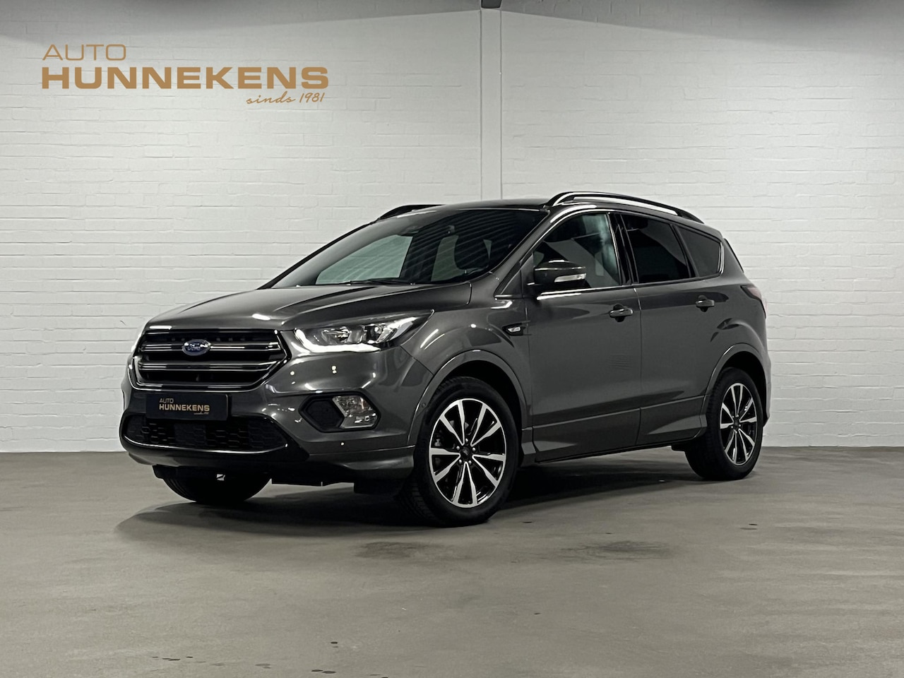 Ford Kuga - 1.5 EcoBoost ST Line Trekhaak | Cruise control | Voorruit verwarming | Climate control | S - AutoWereld.nl