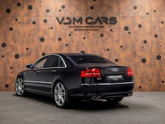 Audi A8 - 5.2 S8 quattro | Massage | Luchtvering | Schuifdak | Carbon |