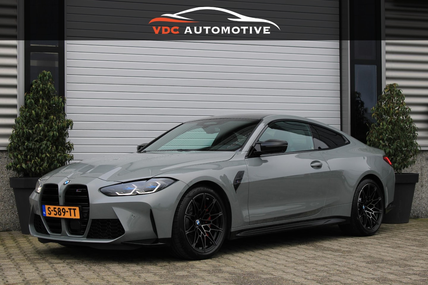 BMW 4-serie Coupé - M4 Competition Limerock Individual | Laser | Comfort Access | Memory | Driving Assistant P - AutoWereld.nl
