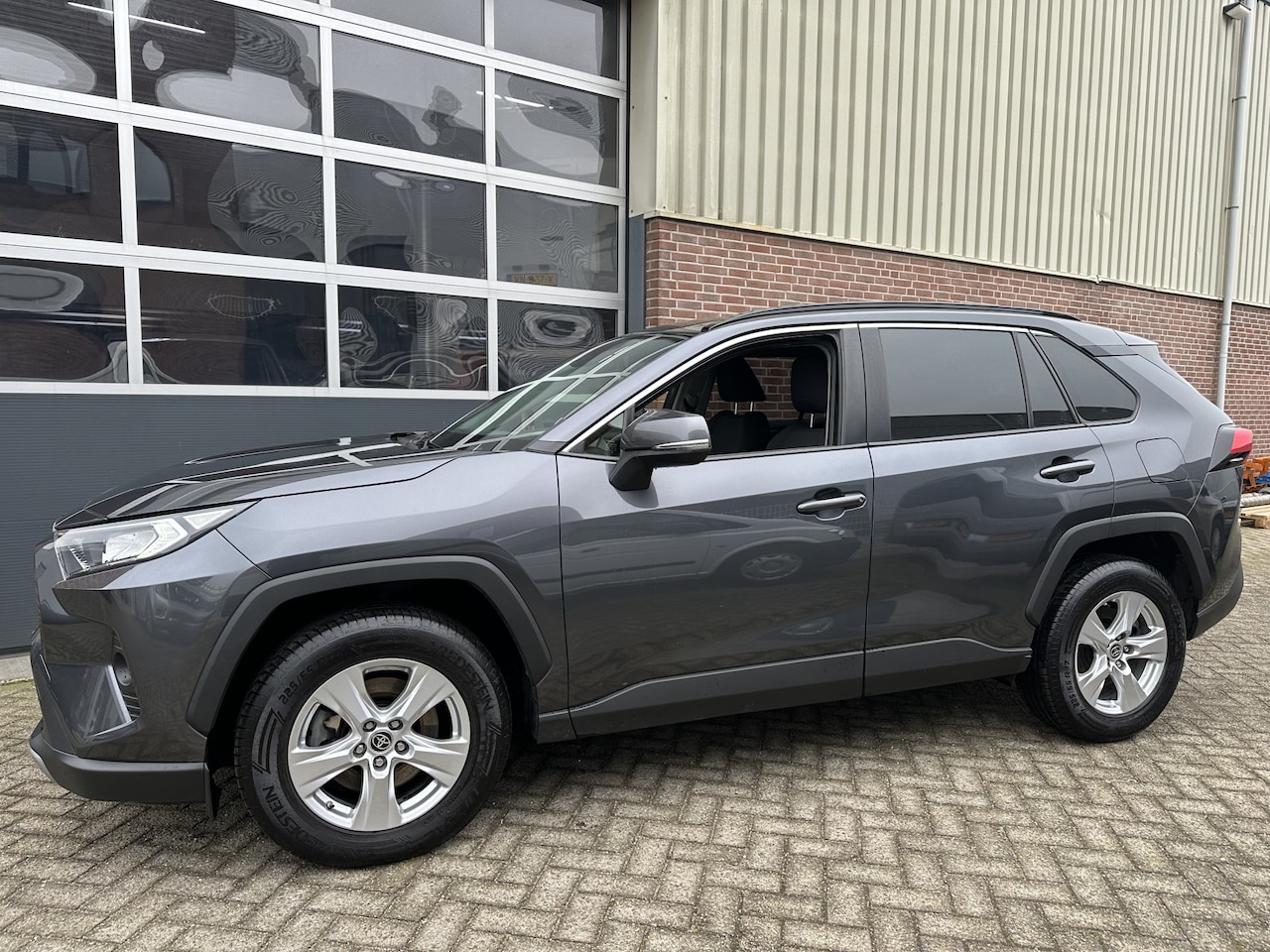 Toyota RAV4 - 2.0 VVT-iE Active Airco,Cruise,Navi,Camera,Pdc,Trekhaak - AutoWereld.nl