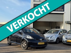 Toyota Aygo - 1.0-12V + 14-12-2026 apk nap airco navi sport