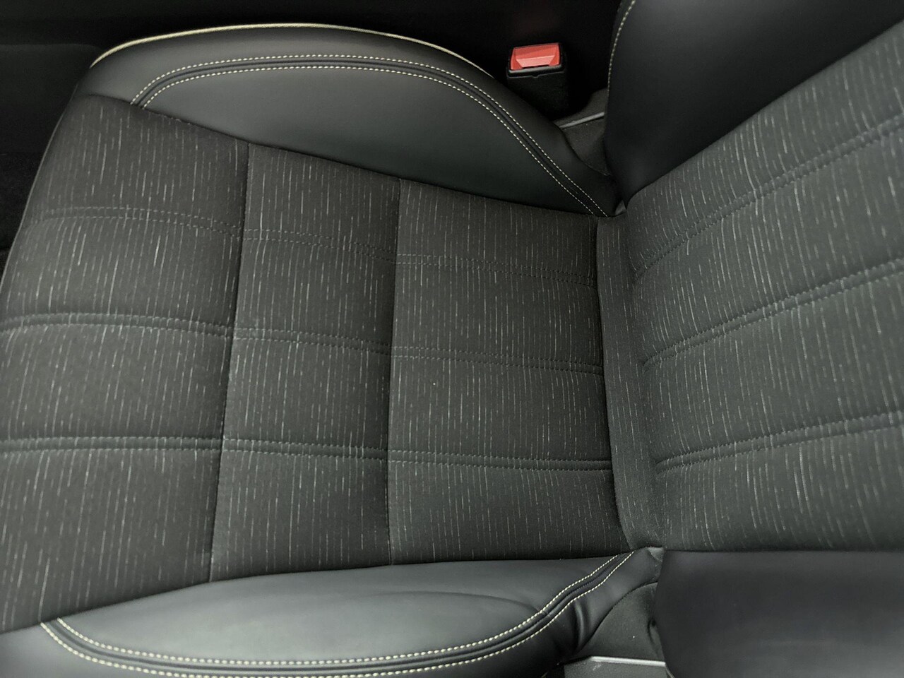 Renault Austral - 1.2 E-Tech full hybrid 200 iconic | Apple Carplay & Android Auto | Head-Up Display | Harma - AutoWereld.nl