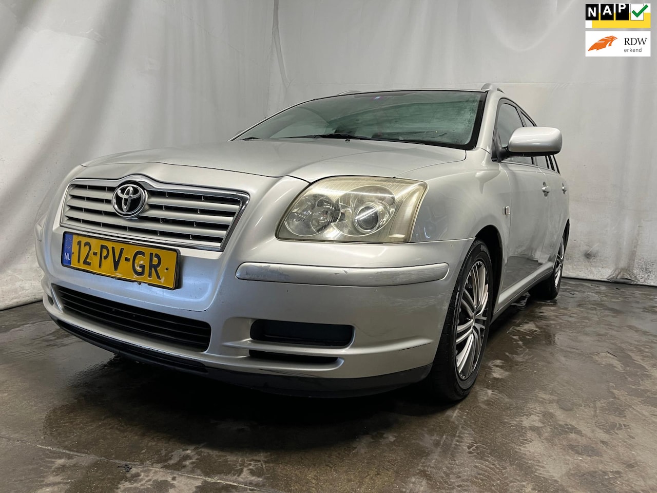 Toyota Avensis Wagon - 1.8 VVTi Linea Terra - Koppakking Defect - Schade - AutoWereld.nl