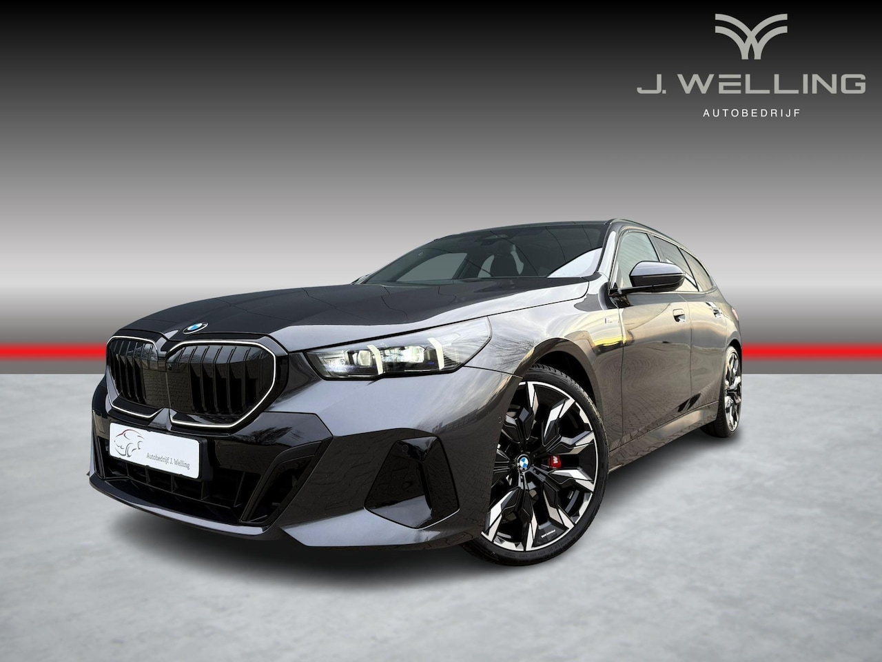 BMW 5-serie Touring - 520i Pano / B&W / tr.hk / 21 inch / HUD - AutoWereld.nl