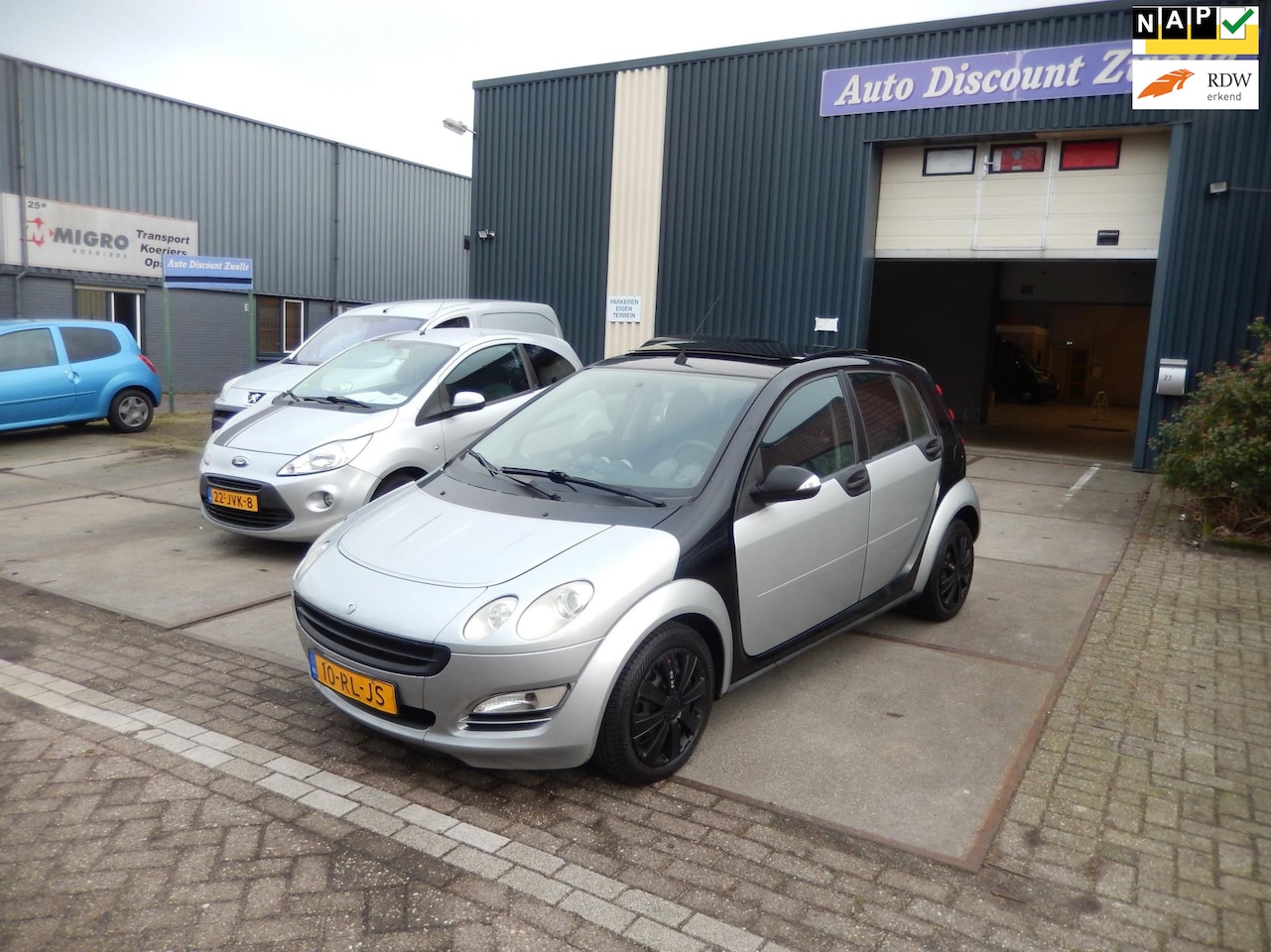 Smart Forfour - 1.1 blackbasic AIRCO - AutoWereld.nl