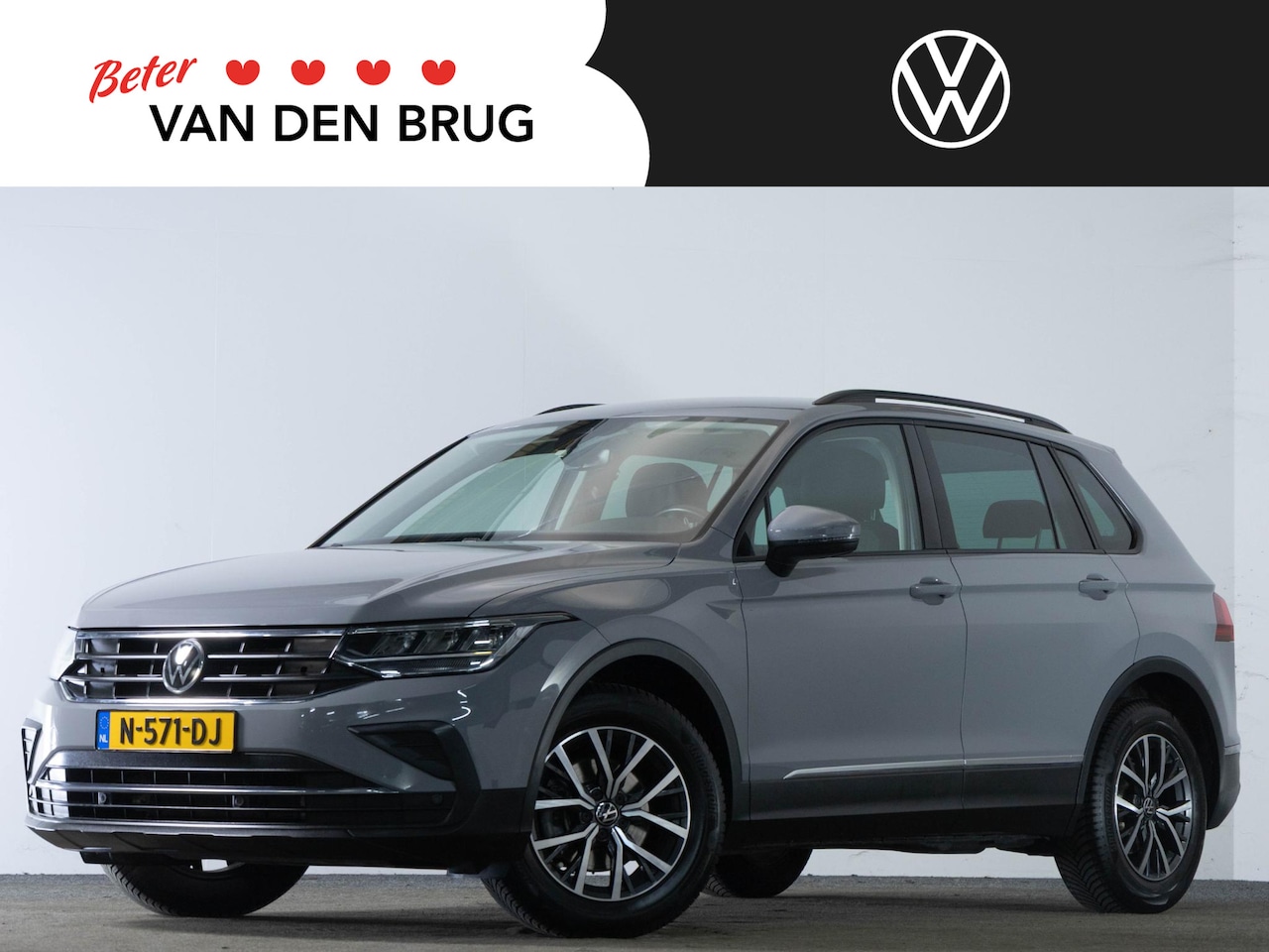 Volkswagen Tiguan - 1.5 TSI Life | LED | Trekhaak | Achteruitrijcamera | Stoel & Stuurverwarming | Adaptieve C - AutoWereld.nl