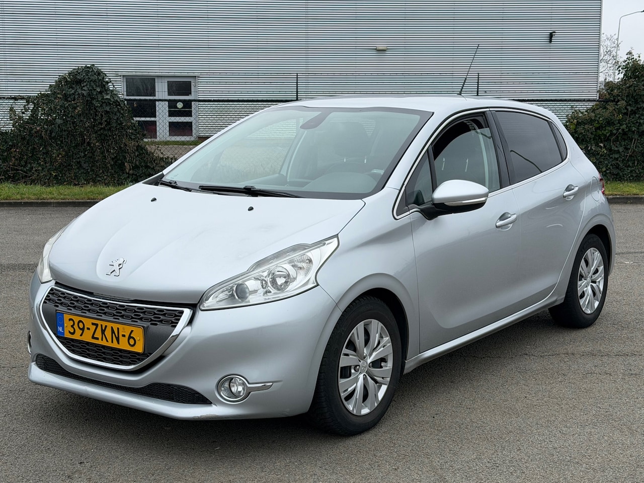 Peugeot 208 - 1.4 VTi Griffe Airco - Nieuwe APK - AutoWereld.nl