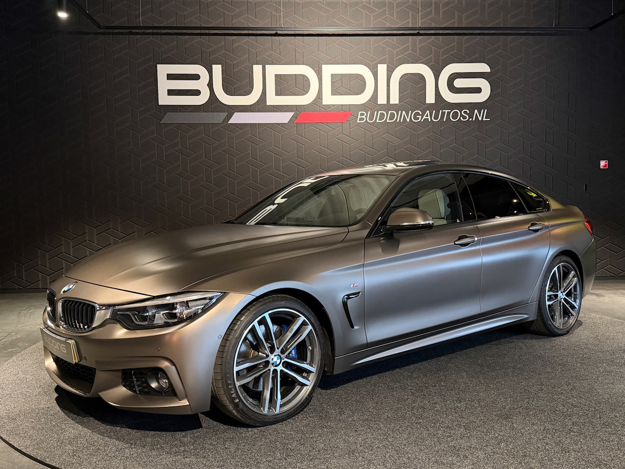 BMW 4-serie Gran Coupé - 420i High Executive | Frozen Bronze Metallic | M-sport - AutoWereld.nl