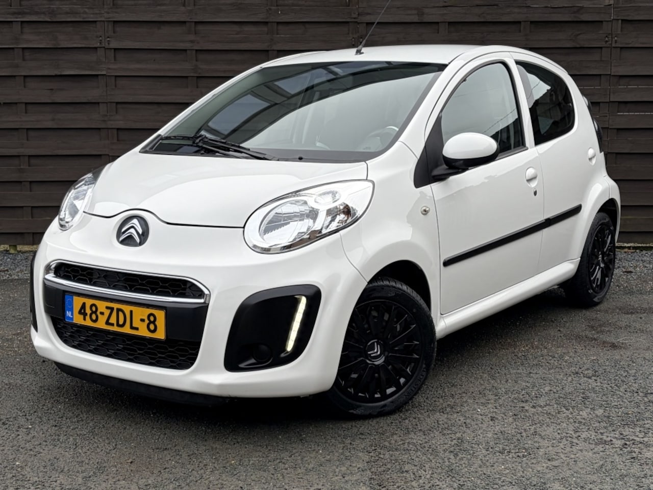 Citroën C1 - 1.0 Collection / Airco / Bluetooth / LED / NAP - AutoWereld.nl