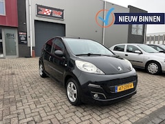 Peugeot 107 - 1.0 Sportium Airco Navi Carplay LED NAP