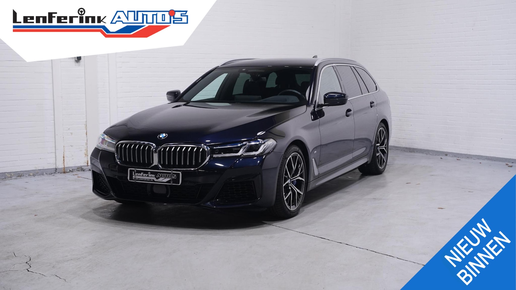 BMW 5-serie Touring - 530i M Sport 1e eigen NAP NL-auto carbon zwart nappa leder comfort zetels met memory harma - AutoWereld.nl