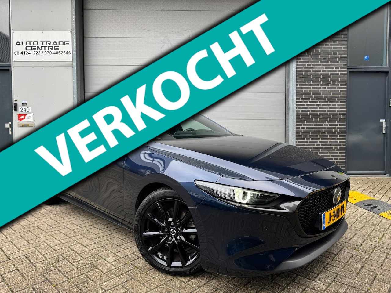 Mazda 3 - 2.0 e-SkyActiv-X M Hybrid 180 Luxury [HUD|Memory|Stoel & stuur VW|Bose|Camera|Leder|Dealer - AutoWereld.nl