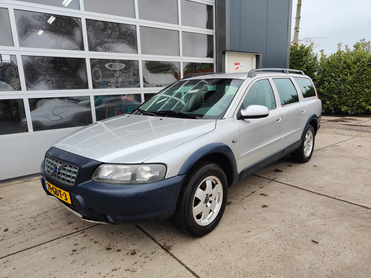 Volvo V70 Cross Country - 2.4 T 2.4 T - AutoWereld.nl