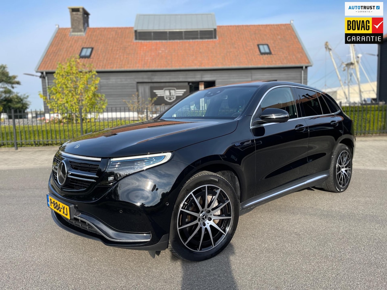 Mercedes-Benz EQC - 400 4MATIC 80KW soh 96.4% AMG-LINE PANORAMA-SCHUIFDAK 360" CAMERA - AutoWereld.nl
