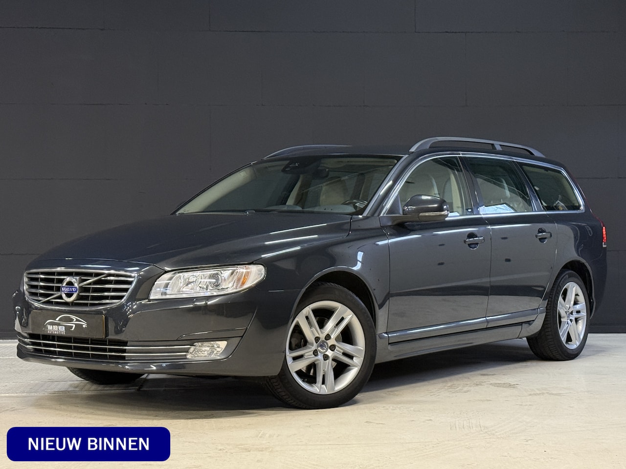 Volvo V70 - 2.0 T4 Polar | Trekhaak | Harman Kardon | Xenon | Leder - AutoWereld.nl