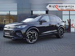 Volkswagen Tiguan - 1.5 eTSI DSG R-Line Black st 150pk /Leer/Panodak/Head-up/Trekh wegklb./Navi Pro/Matrix LED