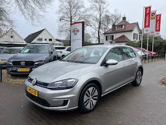 Volkswagen e-Golf - E-GOLF / NAVI / CARPLAY / ADAP. CRUISE / DAB / PDC / LED / KEYLESS