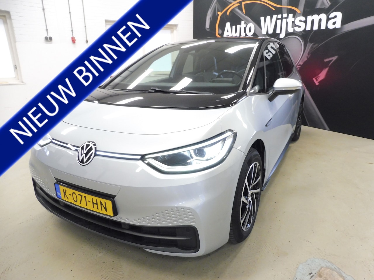 Volkswagen ID.3 - Business 58 kWh Sfeerverl. | LMV 18" | Zw hemel | Stof/velours | Matrix LED | NL auto - AutoWereld.nl