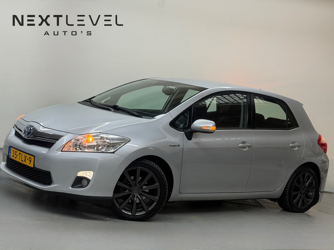 Toyota Auris - 1.8 Full Hybrid Aspiration Dealer Ondh - AutoWereld.nl