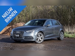 Audi A3 Sportback - 1.4 e-tron PHEV Attraction Pro Line plus CARPLAY / CRUISE CONTROLE / STOELVERWARMING / PAN