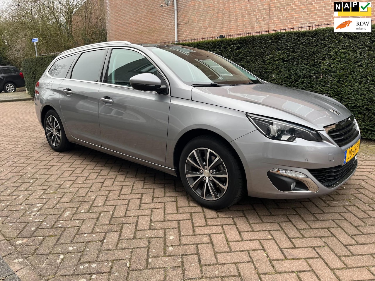 Peugeot 308 SW - 1.2 PureTech Blue Lease Premium 1.2 PureTech Blue Lease Premium - AutoWereld.nl