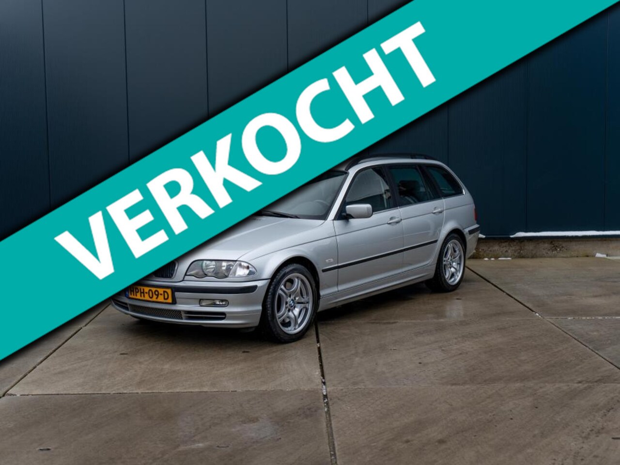 BMW 3-serie Touring - 330i Nette auto | Sportstoelen | Half leder | Automaat - AutoWereld.nl