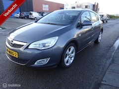 Opel Astra - 1.4 Turbo Edition