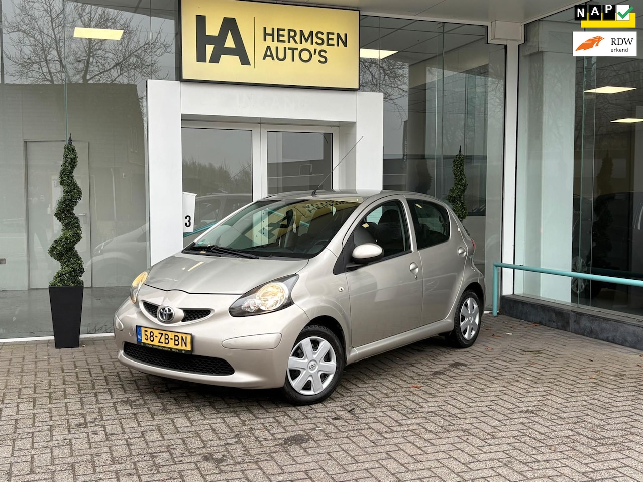 Toyota Aygo - 1.0-12V +|5drs|Airco|Elek.Ramen| - AutoWereld.nl