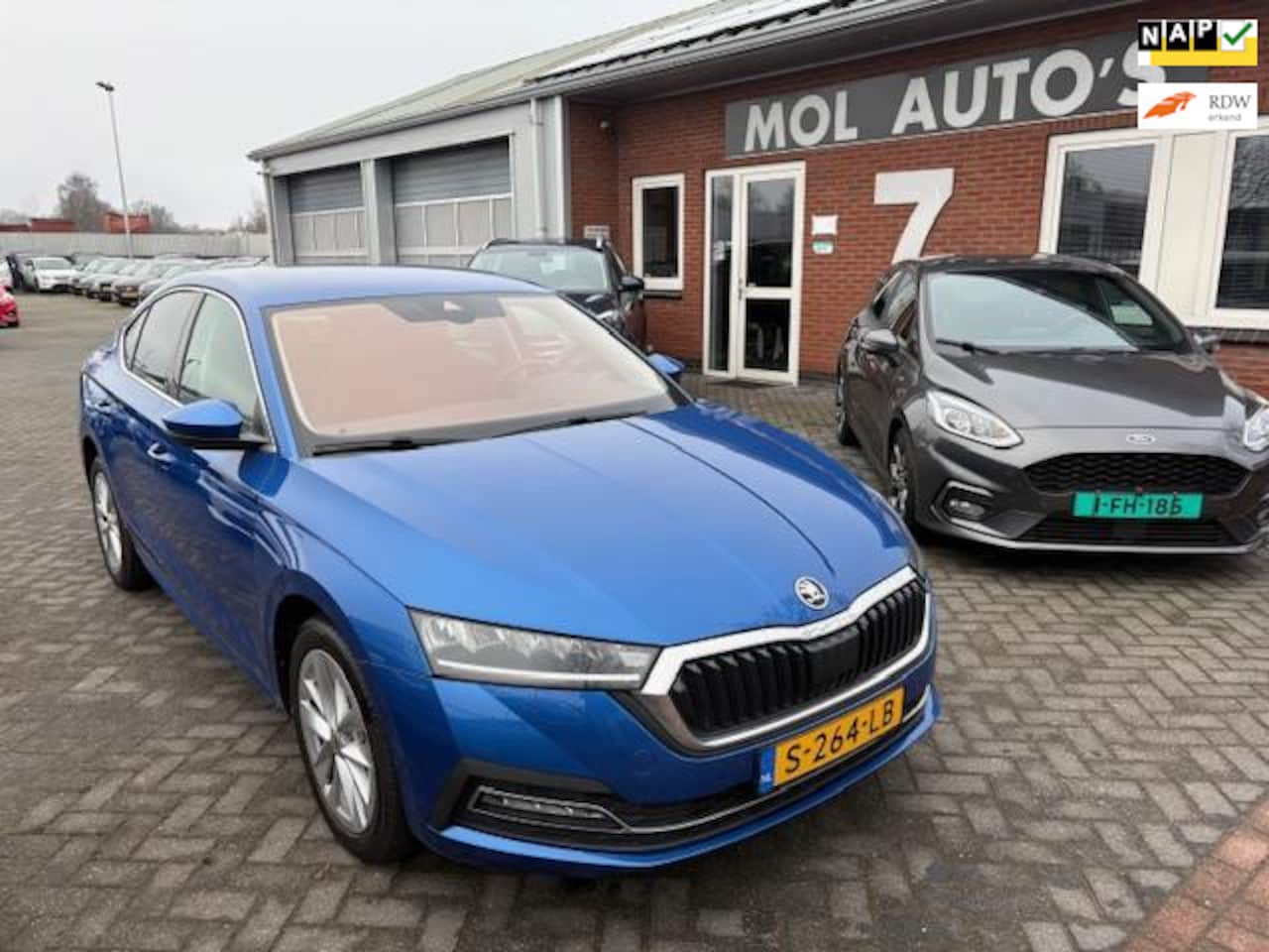 Skoda Octavia - 1.0 e-TSI Business Edition Plus 1.0 e-TSI Business Edition Plus - AutoWereld.nl