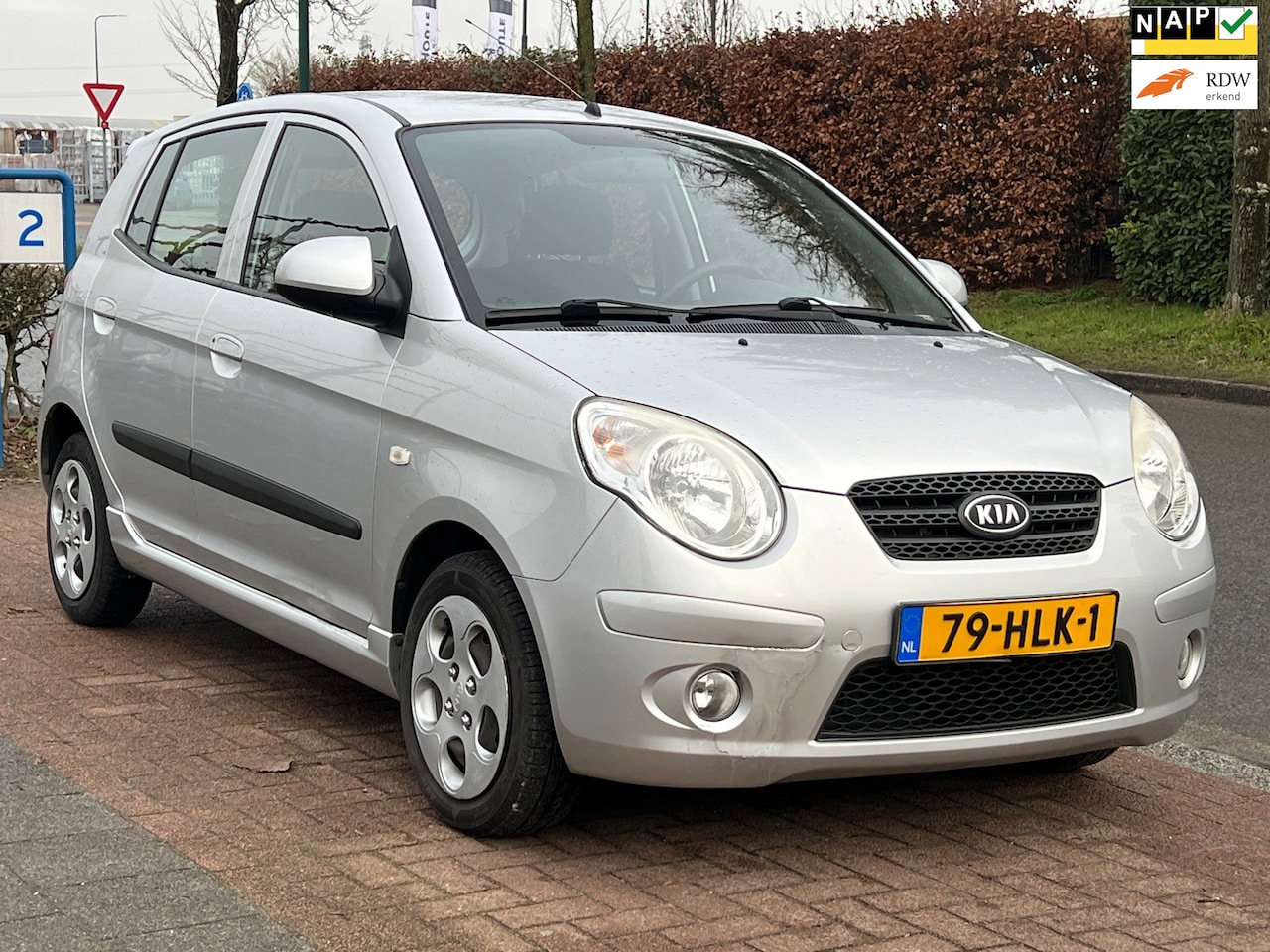 Kia Picanto - 1.1 Fifteen *APK 02-2027! - AutoWereld.nl