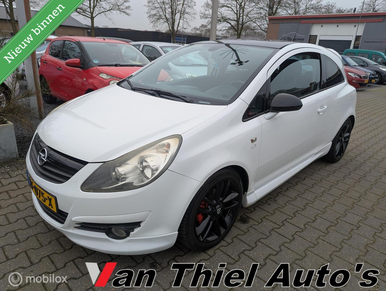 Opel Corsa - 1.2-16V Cosmo airco stoel/stuurverwarming - AutoWereld.nl