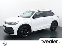 Volkswagen Tiguan - 1.5 eHybrid R-Line Business | 204 PK | SoH 100% | Automaat | Trekhaak wegklapbaar | Elek.