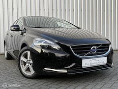 Volvo V40 - 2.0 D2 Ocean Race | Pano | Leder | Xenon | Camera | PDC | Volledige historie |